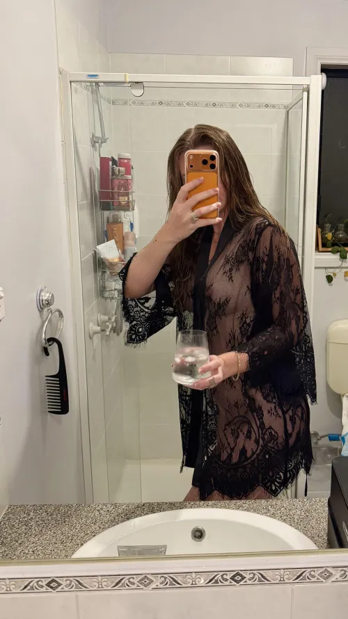 Stay hydrated friends 💦 Thumbnail