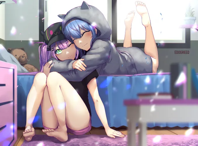 Suisei Giving Towa a Hug [Hololive] Thumbnail