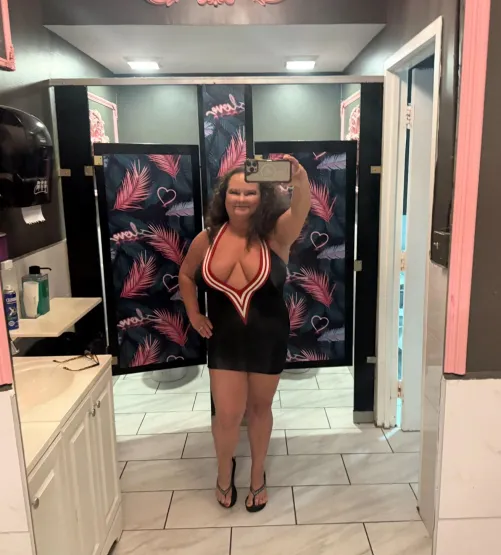 Swinger Couple for males for fun with wife or couples for full swap in Port Aransas tonight all weekend. Thumbnail