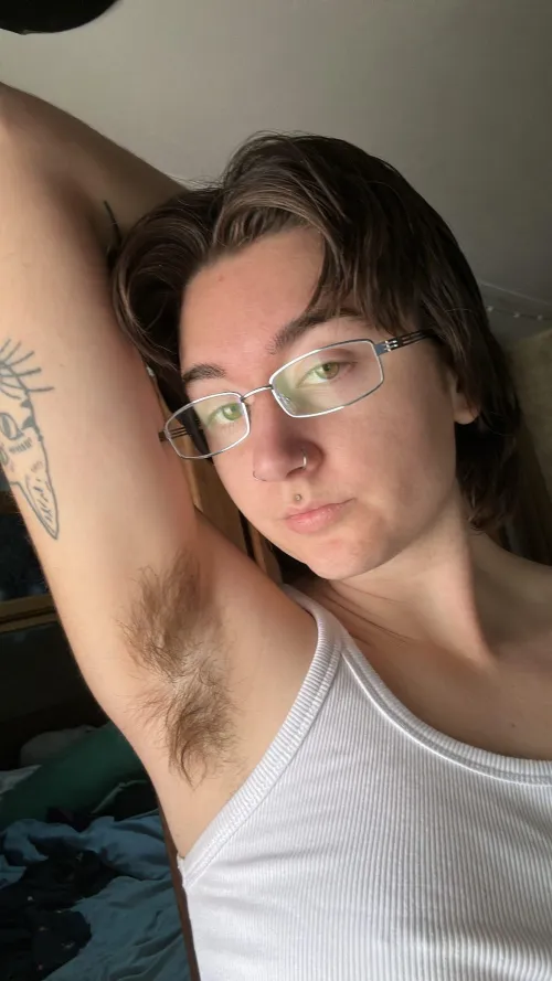 Take a sniff after my hike [p] Thumbnail