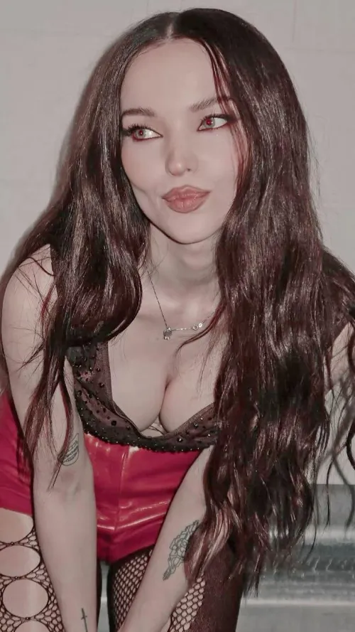 The most beautiful woman in the world Thumbnail