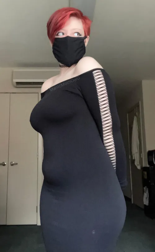 thoughts on enbies in dresses? Thumbnail