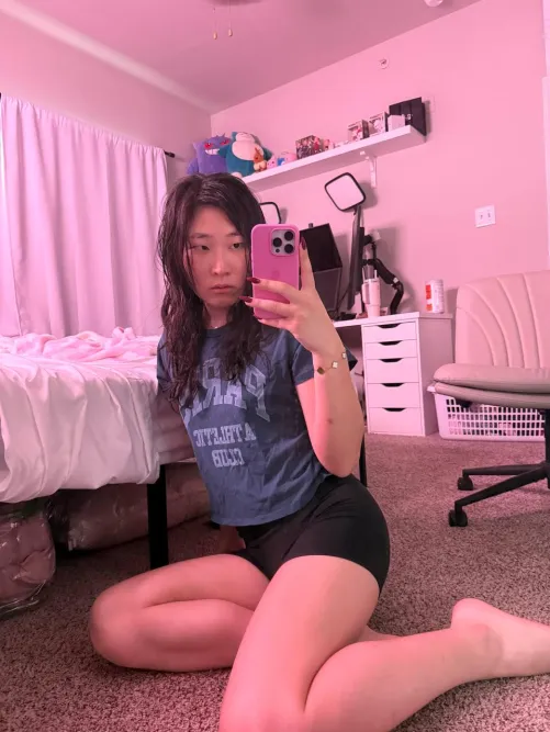 To tame me, I need a massive cock. Thumbnail