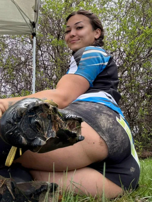 Took a few hits, but the ass stayed undefeated Thumbnail