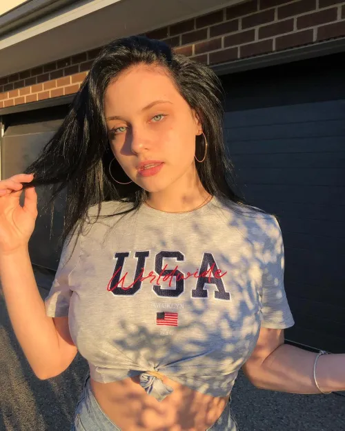 Two very big reasons men don't notice her beautiful blue eyes at first Thumbnail