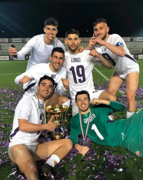 Undies out on the field Thumbnail