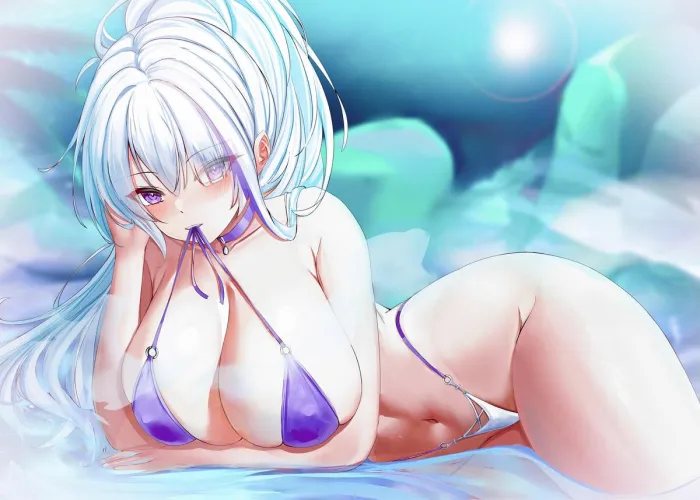 Unzen in swmsuit Thumbnail