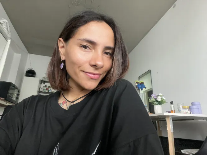 Upvote if you want my secret pics :) Thumbnail