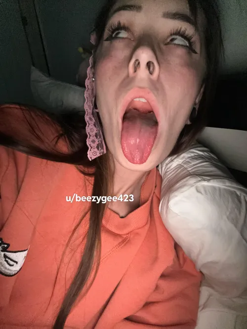 Use the back of my throat for your pleasure Thumbnail