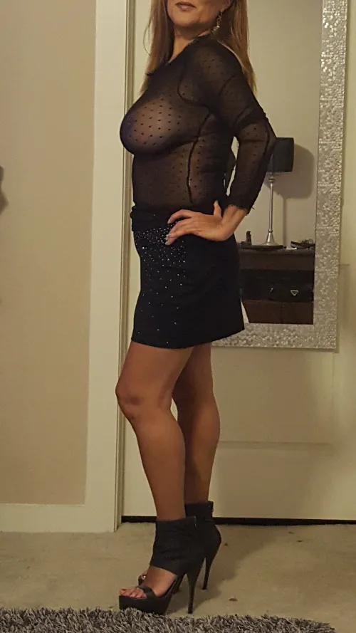 Visiting Vegas looking for MF4M to seduce wife Thumbnail