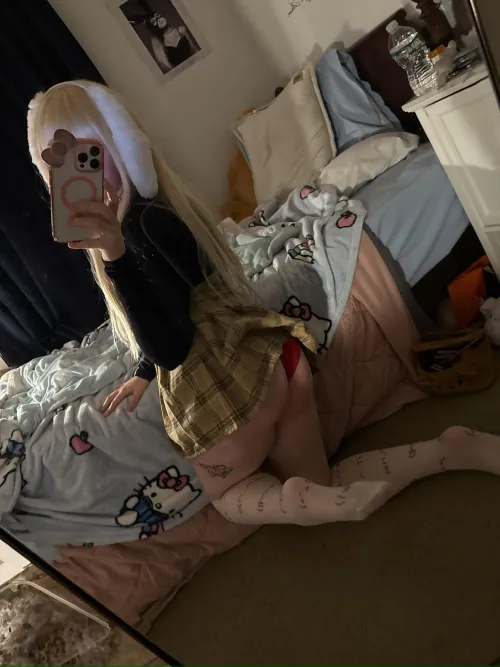 what do u think naughty schoolgirls deserve? Thumbnail