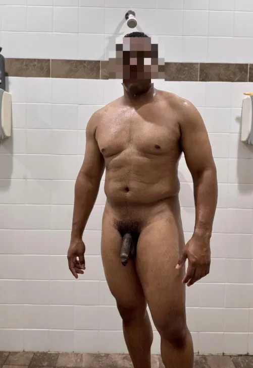 What my recruit brothers saw every day in the showers Thumbnail