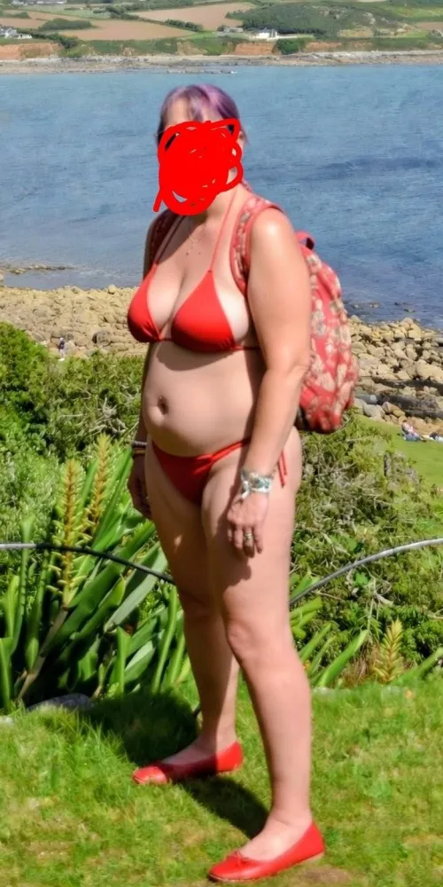 When the weather is cold and wet I need reminding of summer Thumbnail