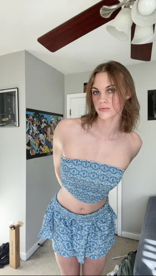 Who wants to go on a date with me?😘 Thumbnail