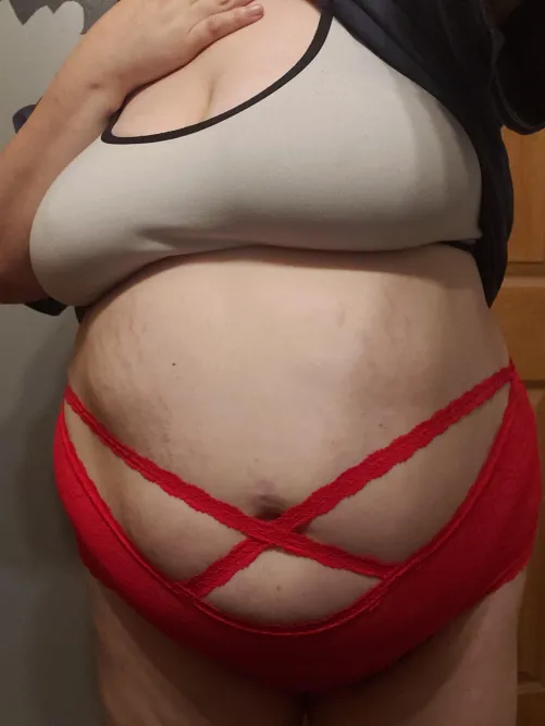 Who's gonna be my first customer of the day? Thumbnail