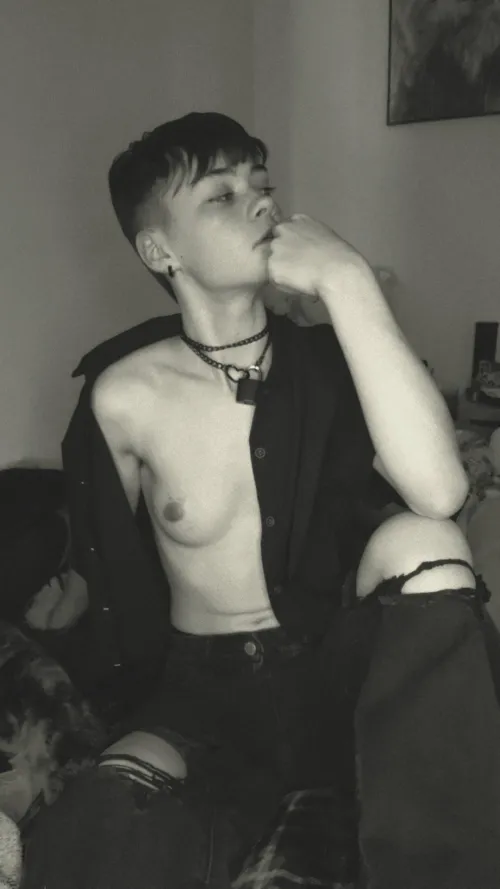 Who's gonna worship this body? Thumbnail