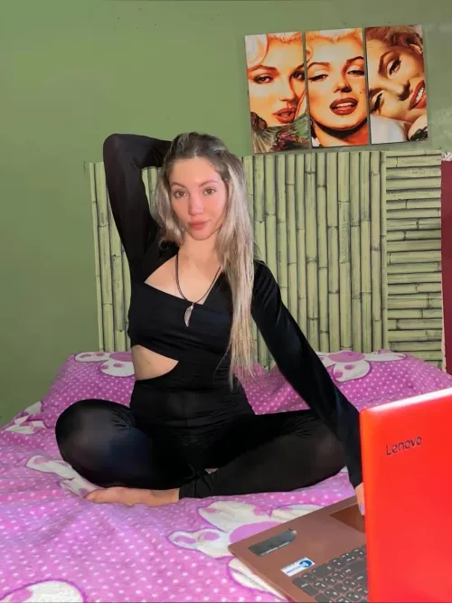 who’s sneaking into my dorm tonight Thumbnail