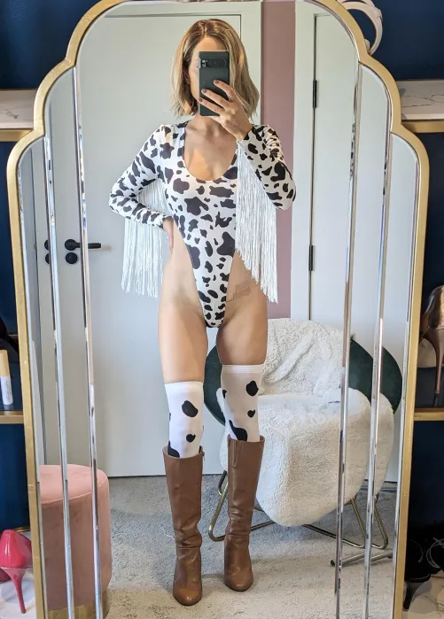 Will go good with a miniskirt Thumbnail