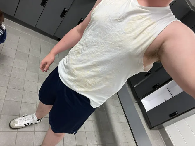 Wore my cum rags to the gym and got a bit excited Thumbnail