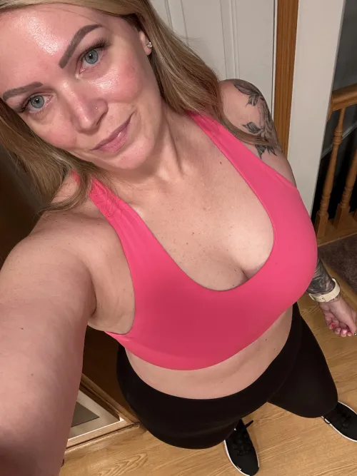 Would you cum deep inside of me? Thumbnail