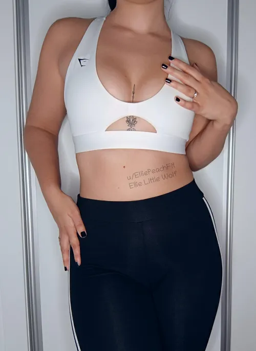 You'd lose focus if I trained in front of you like this Thumbnail