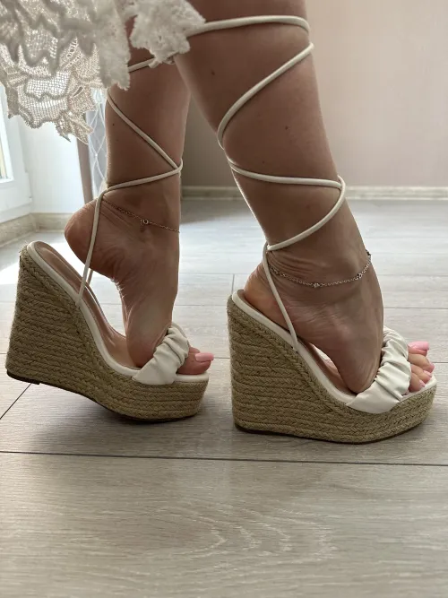 Your place between sole and wedge 😉 Thumbnail